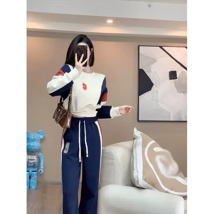 H660ee455eb8e4997a84566c3c8287ce1E Lady's Sports Wear - Image 1