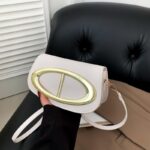 Women’s Oval-Clasp Shoulder Bag - Image 5
