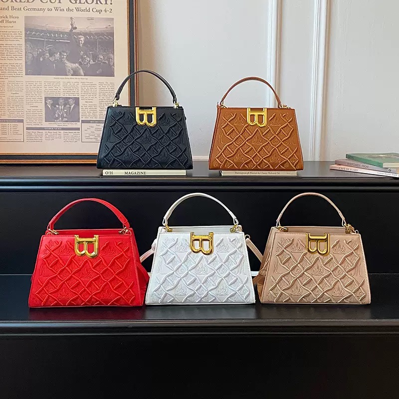 3ABDA52E-991D-4DB7-AEB7-9CB90681D232 Elegance Retro Crossbody Bag - Image 1