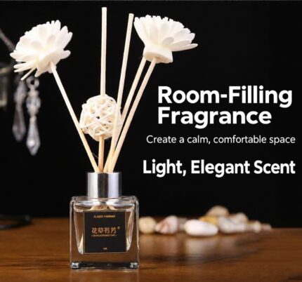 Flower reed diffuser with a light fragrance