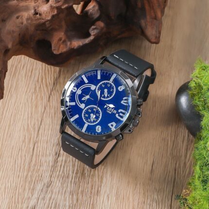 Blue-dial watch included in the gift set